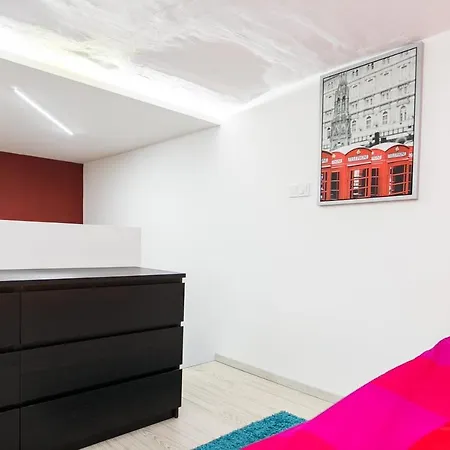 아파트 Magpie